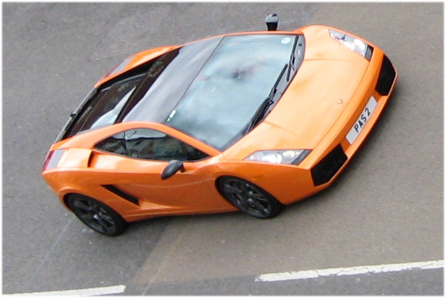 lambo1.jpg